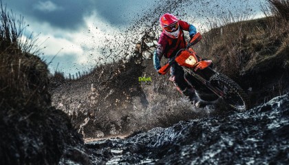 1xbet官网-英超格局惊现历史性转折！利物浦12轮后跌入下半区，克洛普时代首度遭遇开局困境