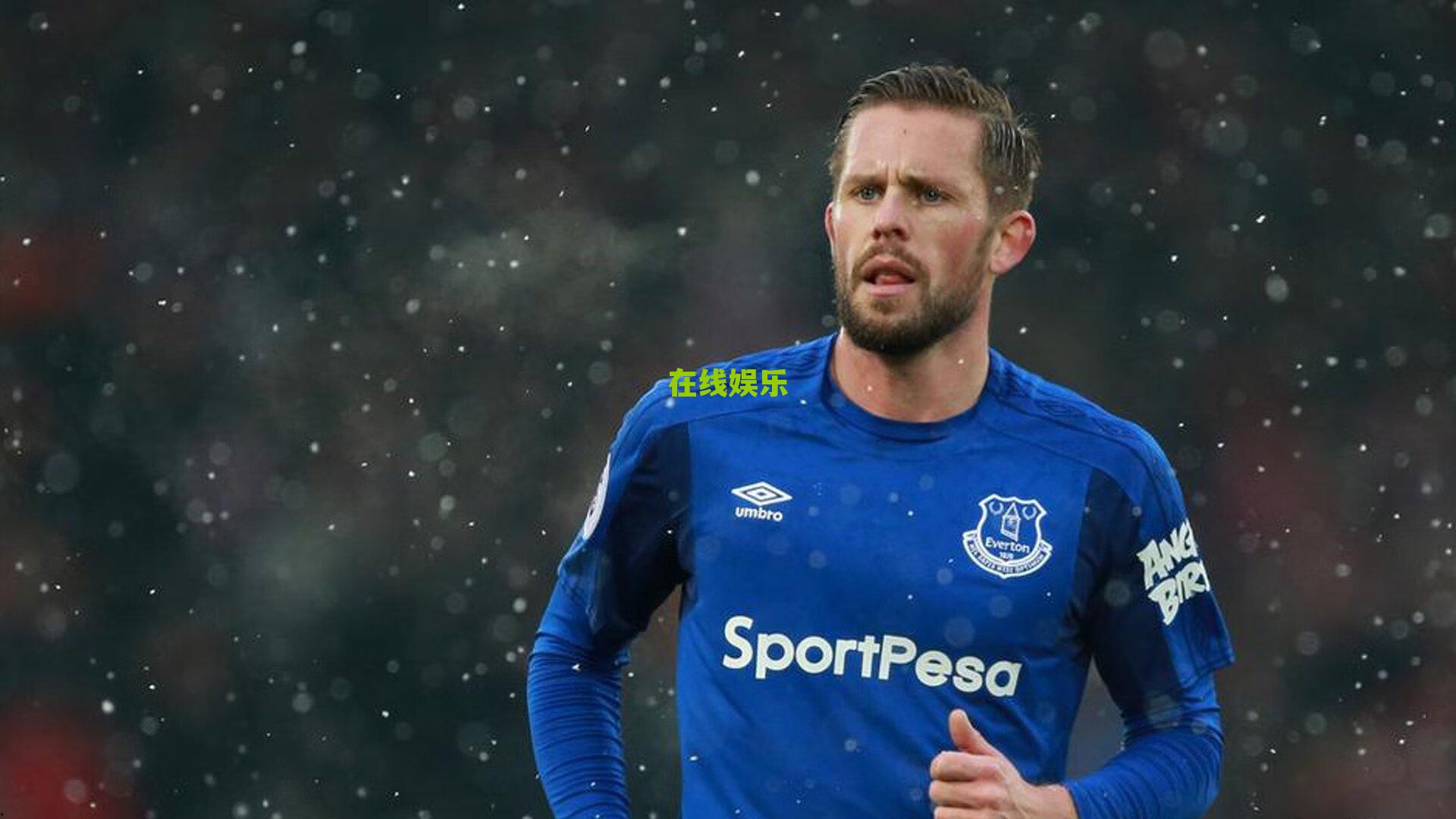 争议再起！C罗肘击事件面临严厉审查，或将触发多场禁赛重罚